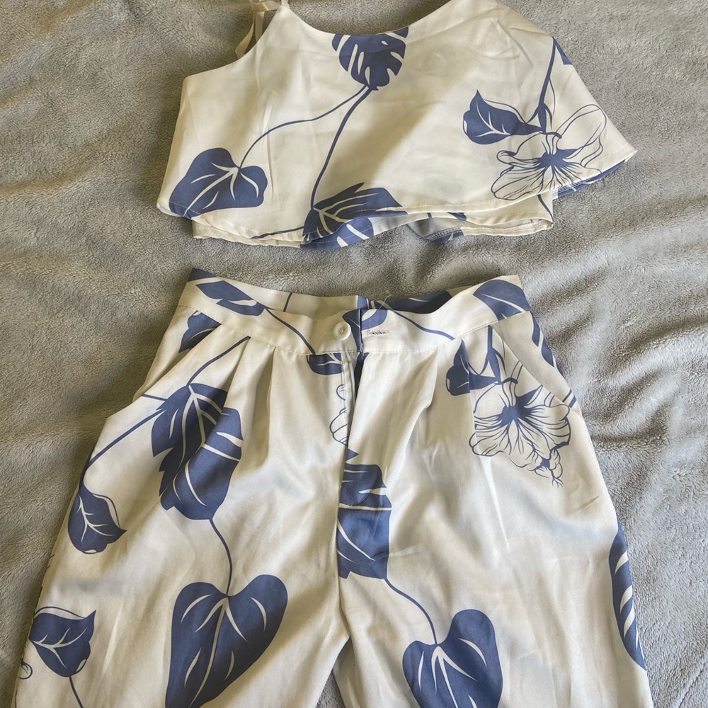 Two piece pants suit